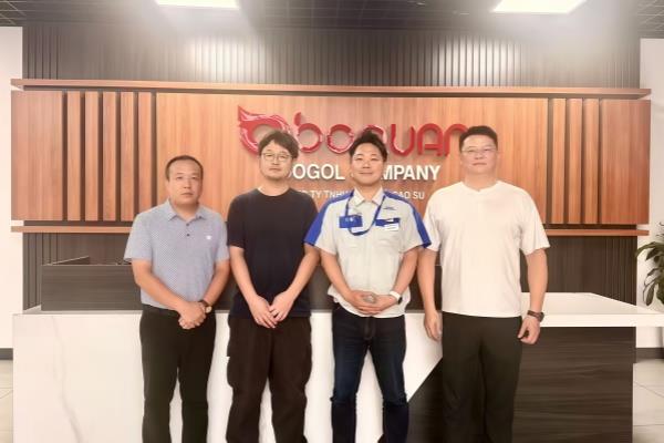 2018: Visited various Southeast Asian countries with the Taiwanese Chamber of Commerce to conduct market research.
